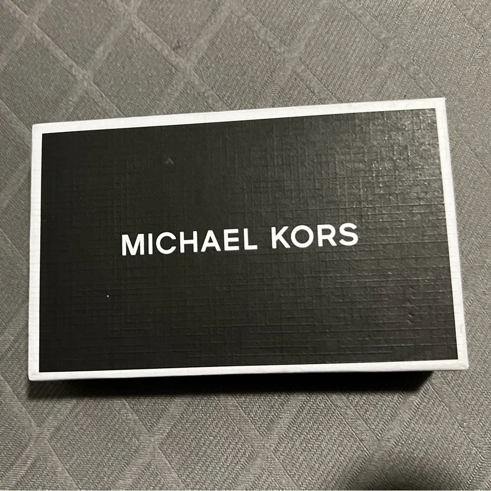 MICHAEL KORS Men's Leather Zip Wallet/black